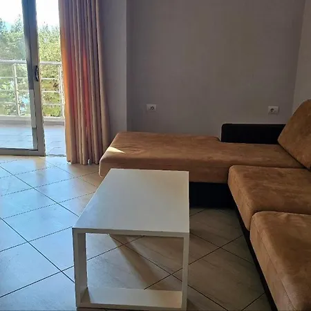 Iconic Apartment *